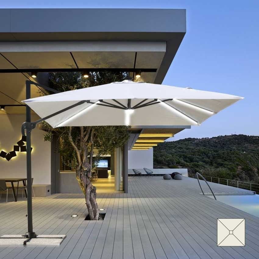 Afleiden piano geboorte Parasol with LED light and integrated solar panel | IDFdesign