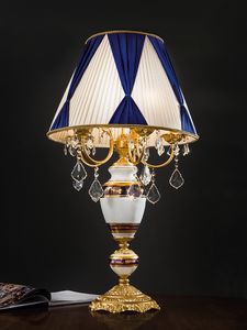 Art. 805/LT5, Table lamp with Capodimonte porcelain