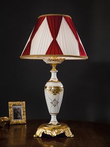 Art. 806/LT, Refined table lamp with artistic Capodimonte porcelain
