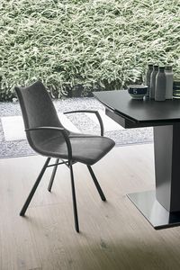 MAIORCA PT190, Metal chair with armrests
