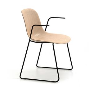 Mni Wood SL-AR, Chair with armrests and sled base