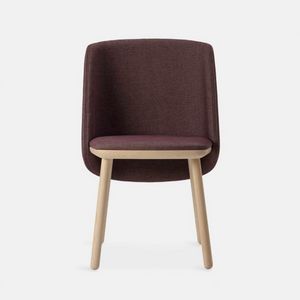 Ikkoku chair, Padded chair with large and comfortable enveloping backrest