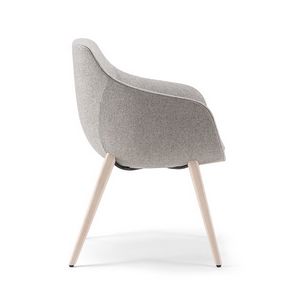 Crystal 02 P, Armchair with wooden legs