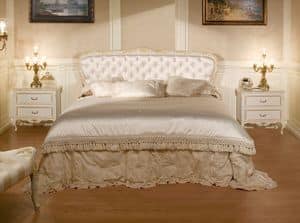 Art. 1070, Bed with quilted headboard, luxury classic style