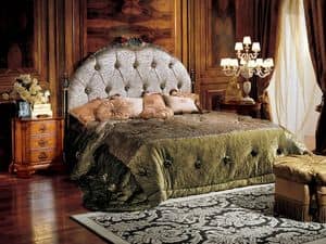 Paradise bed, Bed with capitonn upholtered headboard