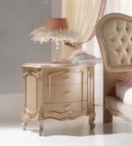 Art. 2092, Classic carved bedside table