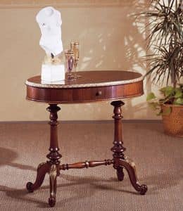 Art. 208, Classic small table, in carved wood, with round top