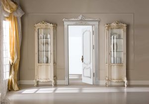 Chippendale display cabinet 1 door lacquered, Classic showcase, with small dimensions