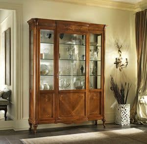 G 203, Classic display cabinet in walnut, focused shades, inlaid