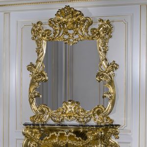 Art. 180 mirror, Mirror with sumptuous carvings, gold finish