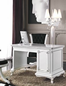 Art. 3244, Elegant white lacquered desk