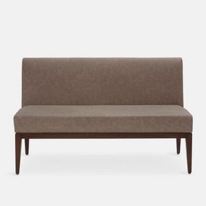 Lara 685 sofa, Sofa with a clean and rigorous shape