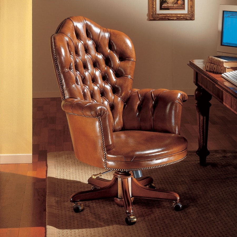 Presidential office armchair in leather | IDFdesign