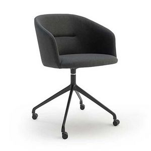 Dory P G 3, Padded armchair on castors