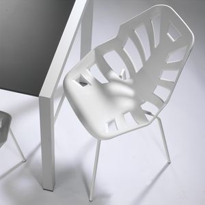Ninja NA, Polymer chair, painted metal base, for outdoors