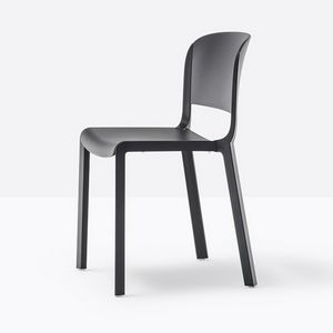 Dome, Stackable chair in polypropylene
