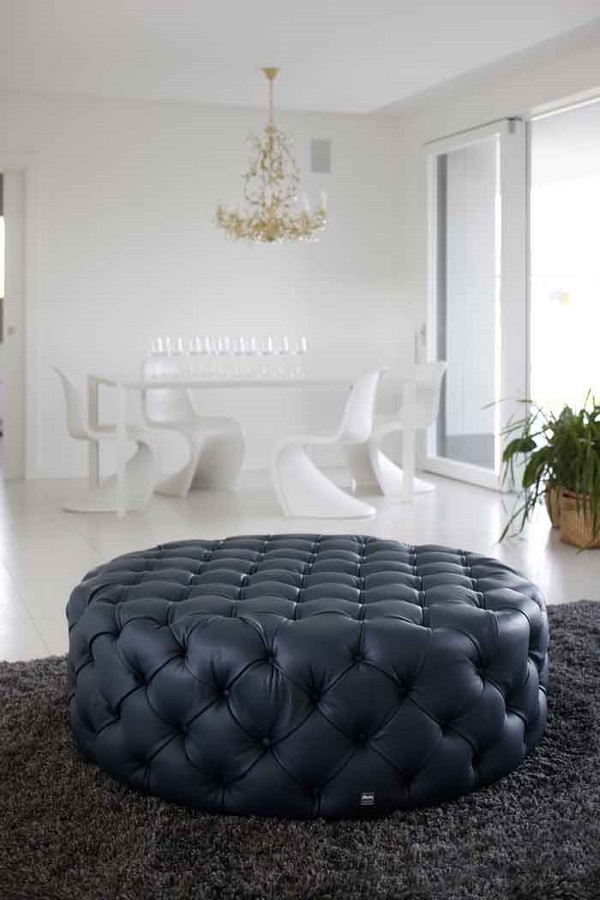 Quilted leather pouf, classic style