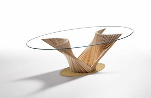 By Reverse 2, Elegant table with glass top