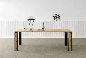 Iper, Table with sophisticated simplicity, in wood and steel