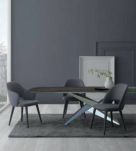 LETIZIA, Chair with an enveloping and refined design