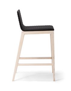 COC BARSTOOL 015 SG, Stool with a clean design