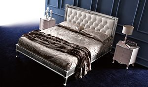 Clara Art. 882, Classic bed with clean and elegant lines