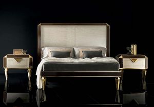 DIAMANTE bed, Bed with legs in the shape of a diamond
